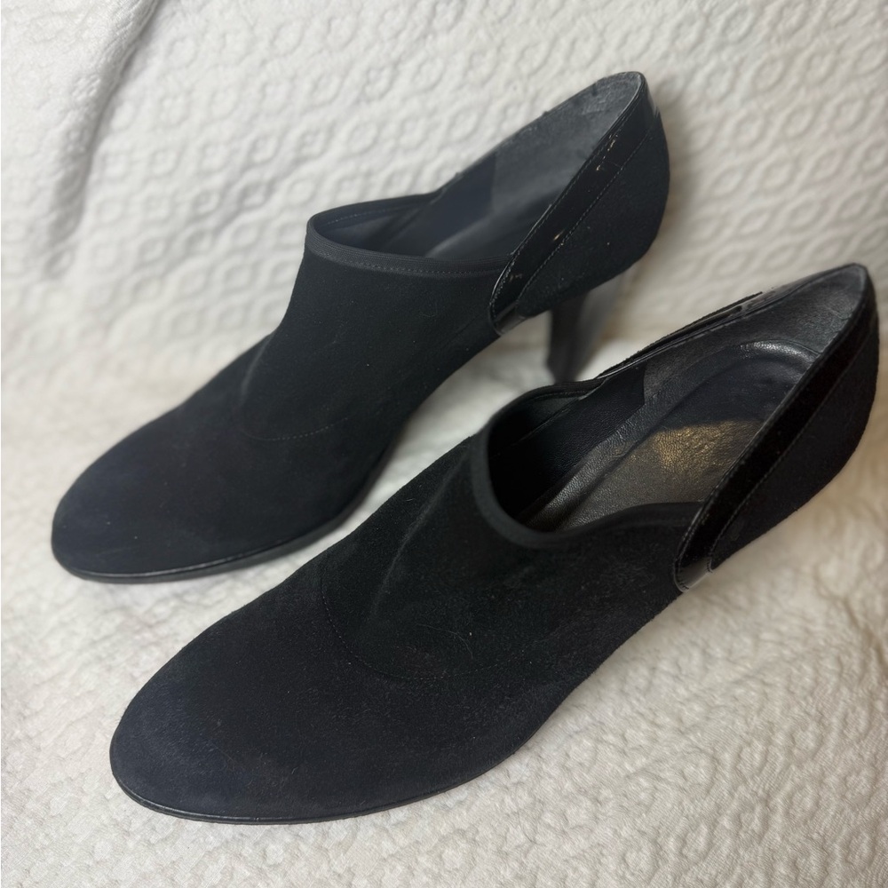 Elegant Black Stuart Weitzman Women's Heels 9.5